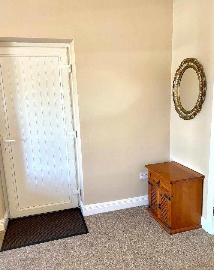 Seven Oaks B&B Ballyhaunis Eksteriør billede