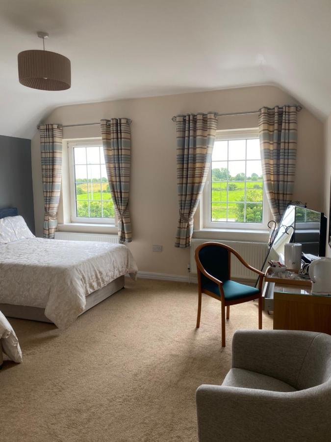 Seven Oaks B&B Ballyhaunis Eksteriør billede